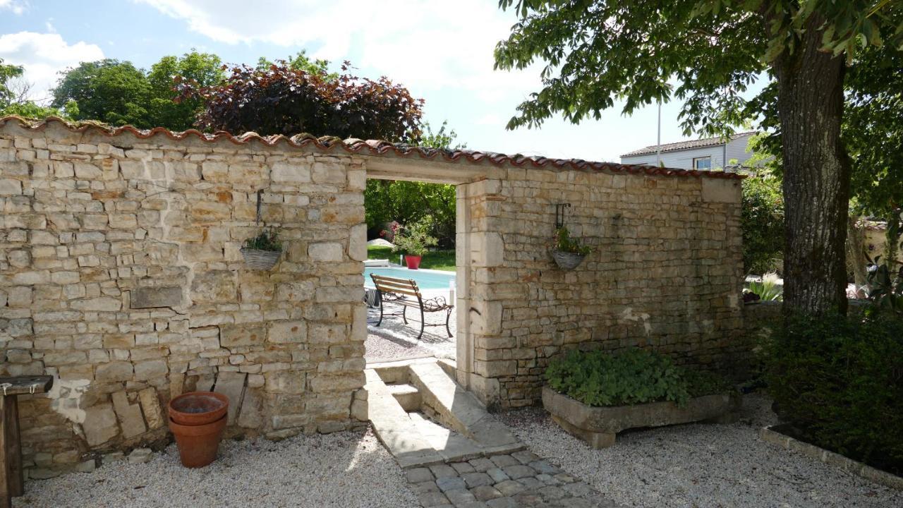 Bed and Breakfast La Rochelle Et L'Aunis Saint-Sauveur-d'Aunis Экстерьер фото